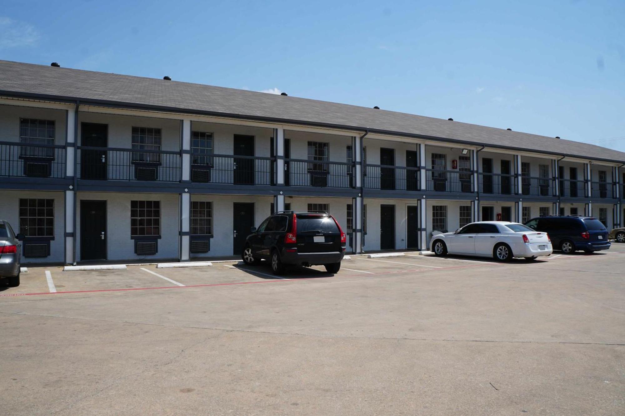 Sherman Inn Exterior photo