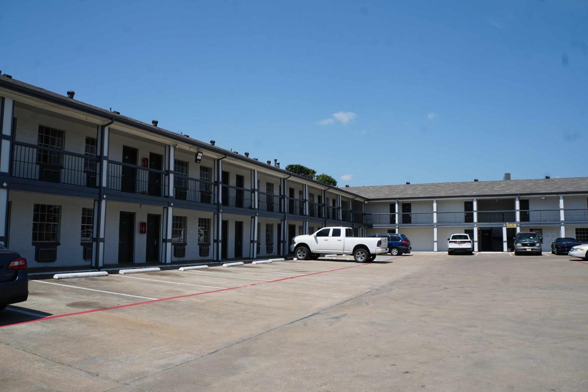Sherman Inn Exterior photo